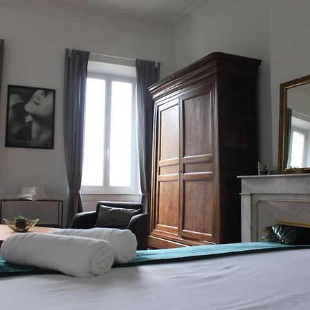 Paul Sabatier-T1-Vue Sur Jardin-Luxe-Wifi-Fi-Velo Apartment Castelnaudary Exterior foto